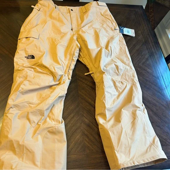 THE NORTH FACE Men's Freedom Insulated Pant Almond Butter, 2XLarge Snowboard New - Picture 1 of 11